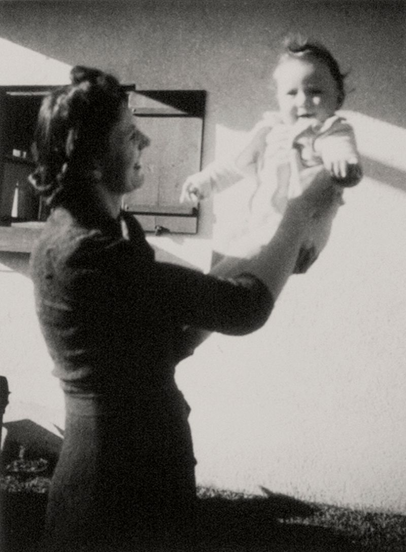 © Angeniet Berkers - Image from the Lebensborn photography project