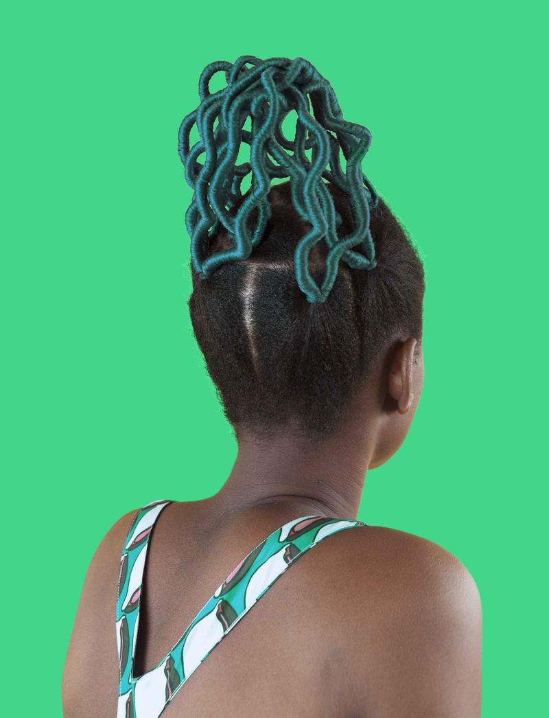 © Medina Dugger - Image from the Chroma: An Ode to J.D. Okhai Ojeikere photography project