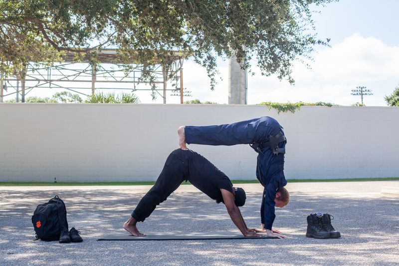 © Medina Dugger - Image from the Couples Yoga photography project