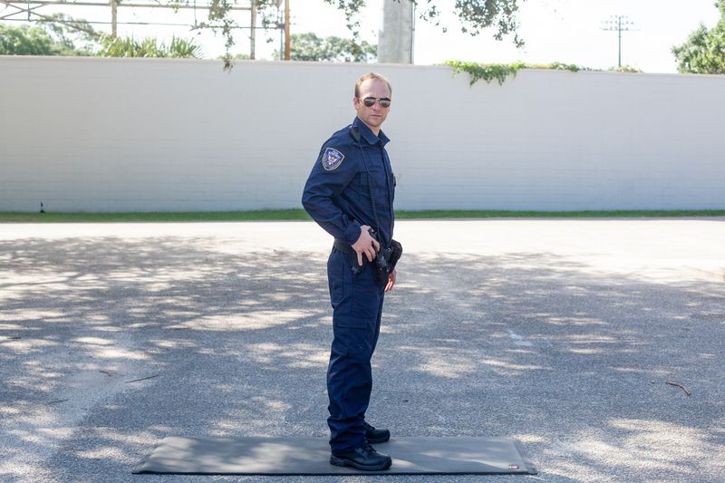 © Medina Dugger - Image from the Couples Yoga photography project