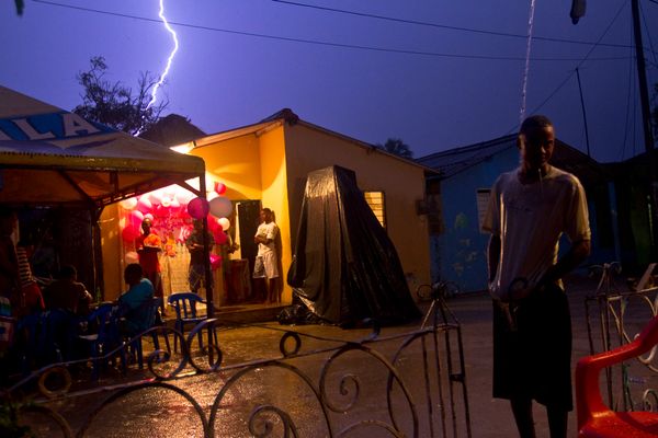 Photobook Review: El Pez Muere Por La Boca by Santiago Escobar-Jaramillo