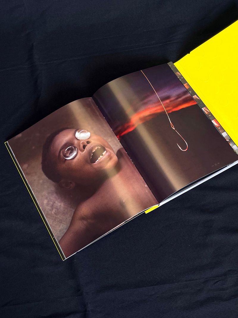 Photobook Review: El Pez Muere Por La Boca by Santiago Escobar-Jaramillo