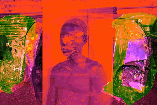 © Ngadi Smart, Loose Joints