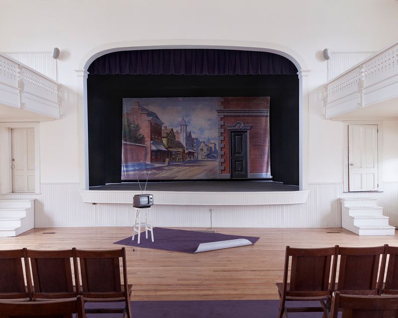 An Inheritance of Visual Memories in the United States