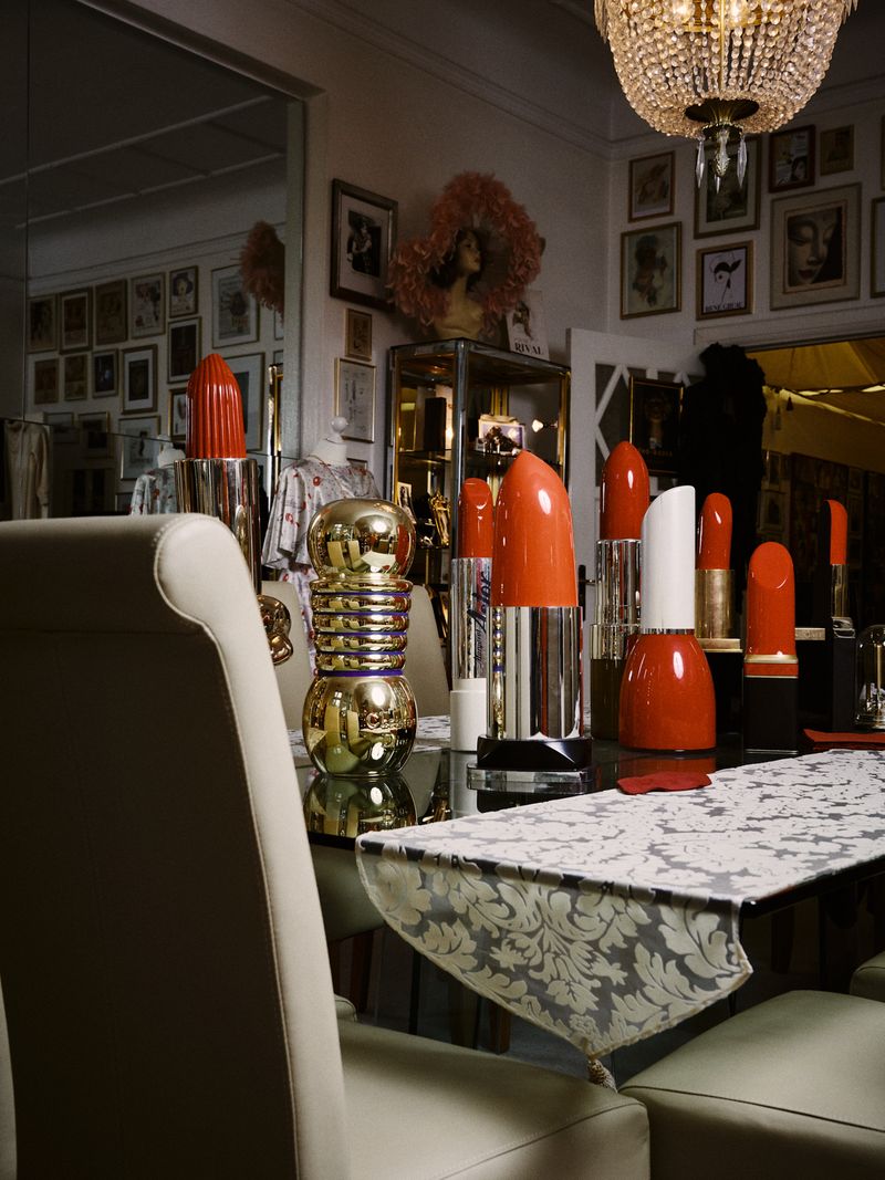 Picking and Sorting as Acts to Create Meaning