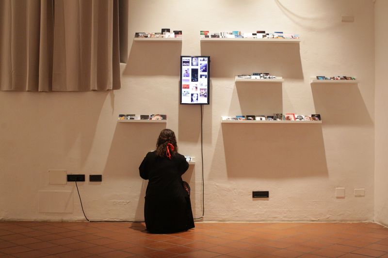 400 People For Familiar Stranger's Vernissage