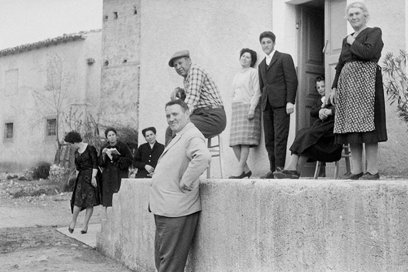 Migration as the Personal Reminiscence of a Shared Imagery