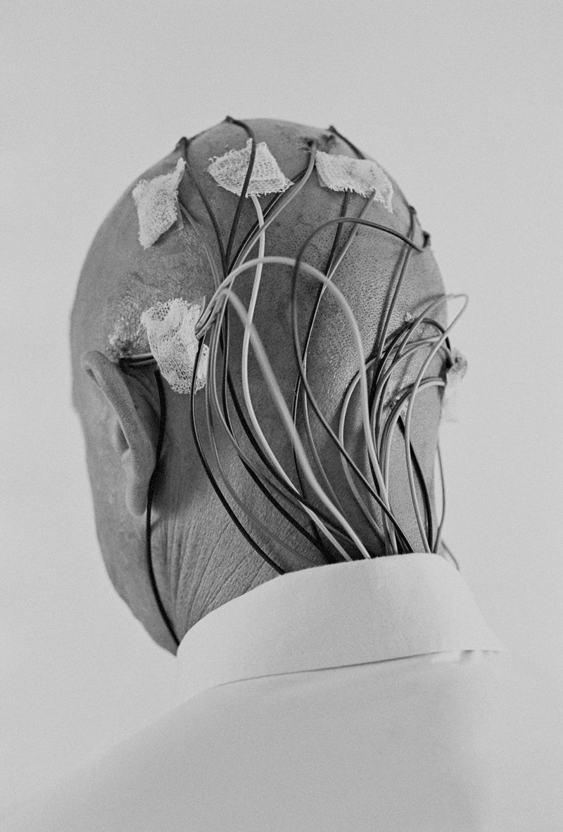 Visualising the Dark Nature of Time