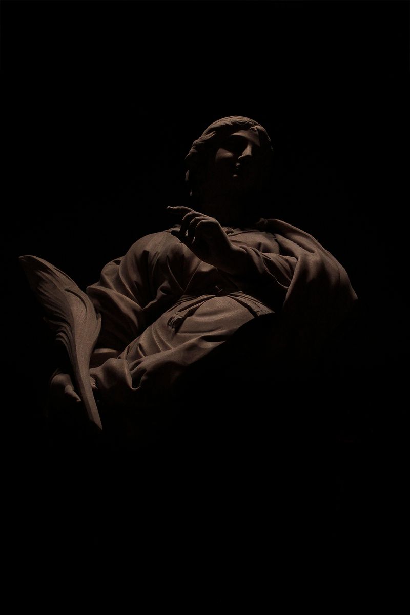 Joana Dionisio Departs From a Personal Grief to Reflect on How We Deal With the End of Life