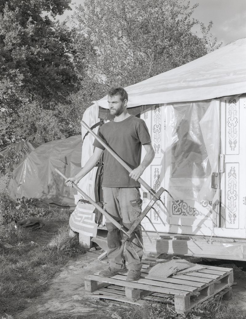 Cinzia Romanin Tackles the Challenges of Humanity by Investigating Crucial Dichotomies of Our Time