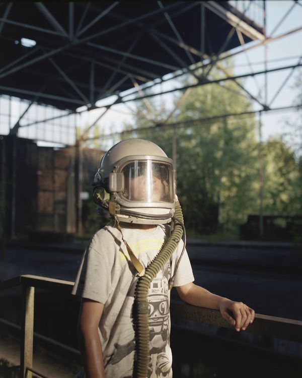 Youthful Gazes at the Unpolluted Night Sky