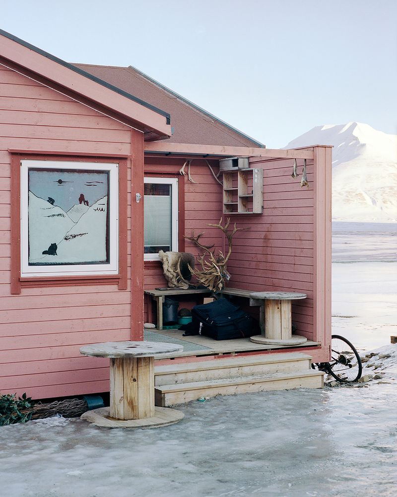 Catherine Lemblé Explores the Arctic to Highlight the Contradictions Between Land, History and Women