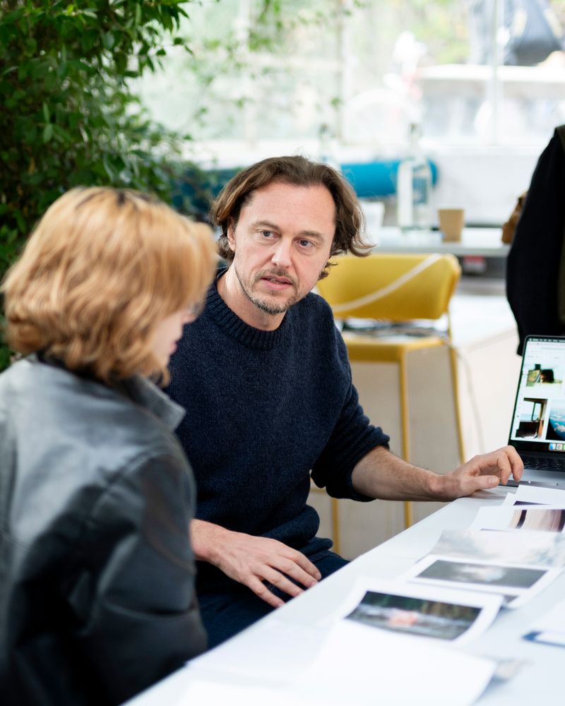 Aaron Schuman leading the workshop Dummy Deep Dive