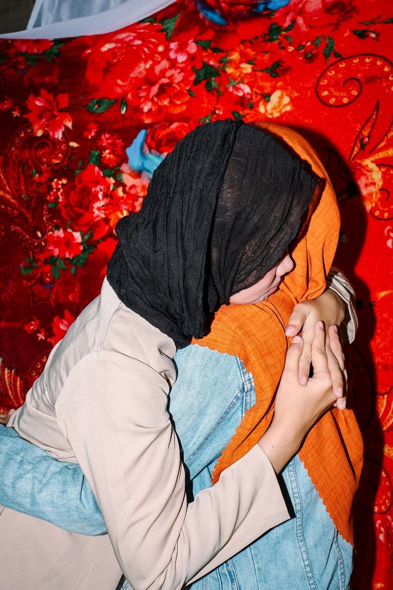 © Yusni Aziz, Banu Hugs Ais, from the series Banu