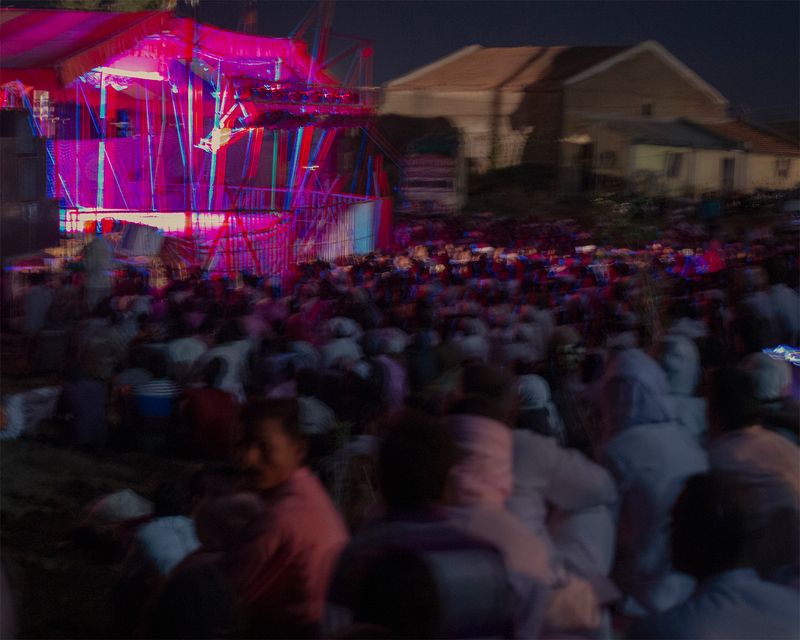 The Incessant Performance of a 100-Person Family