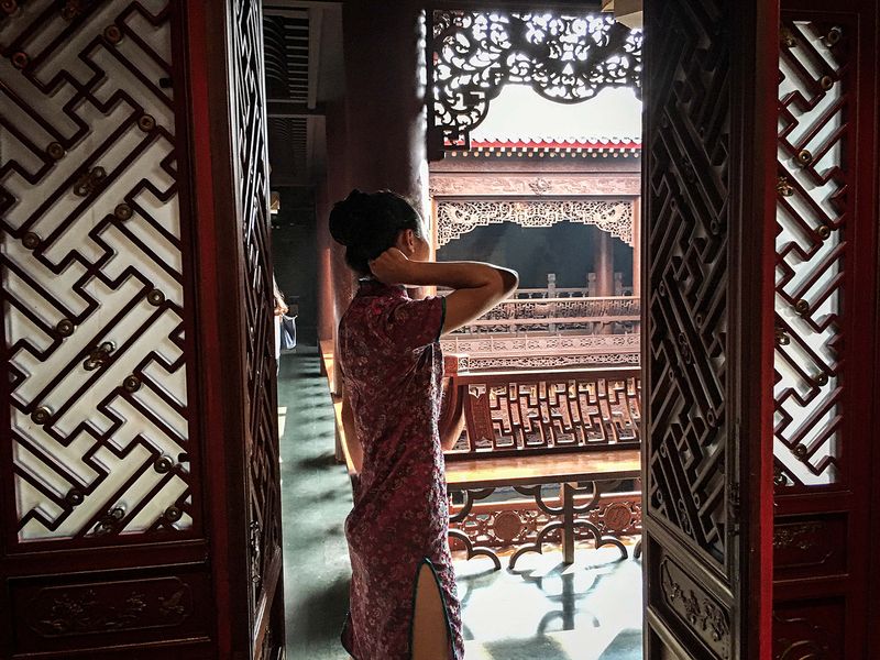 Tara Fallaux Puts the Ideal of Love and Its Social Implications to Question