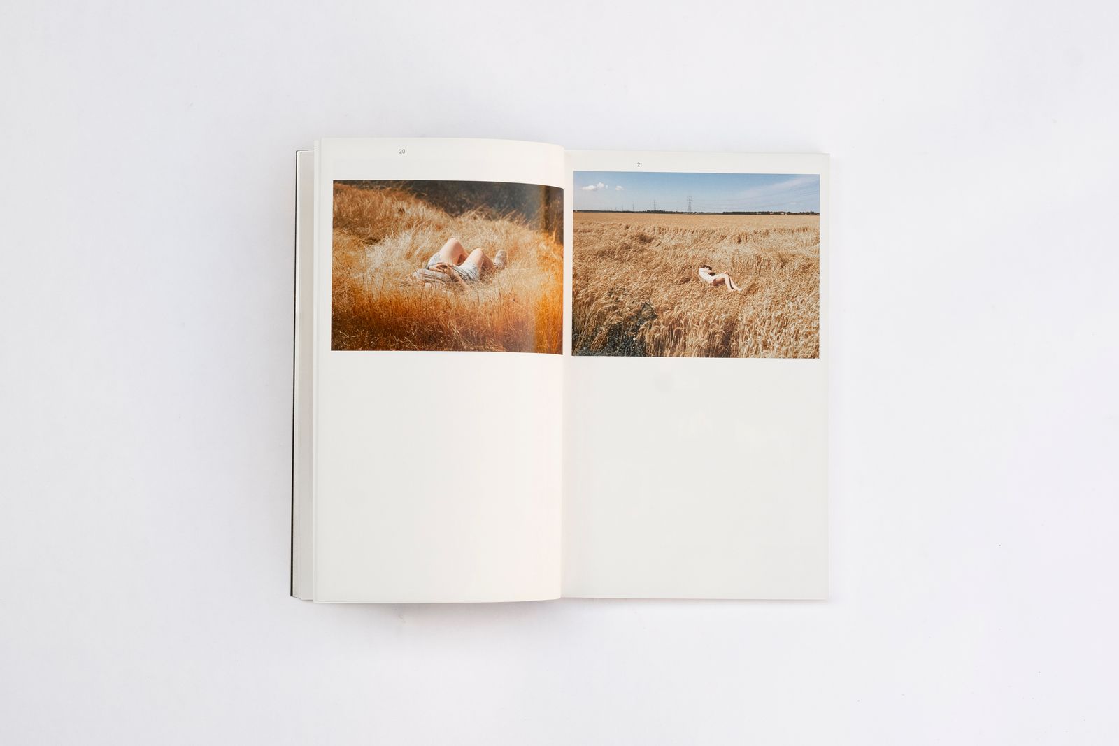 Familiar Stranger – Mobile Photography Trilogy #01