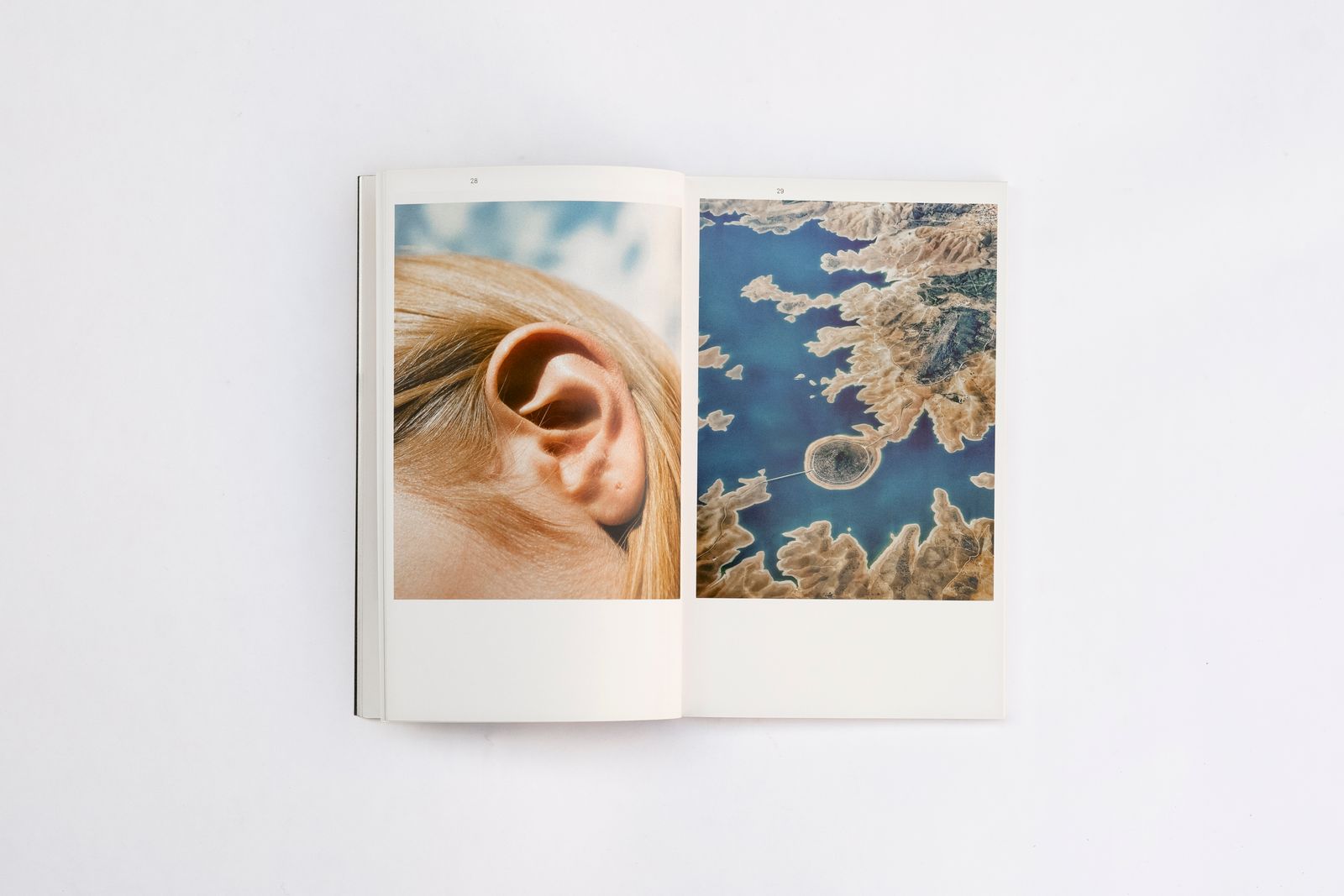 Familiar Stranger – Mobile Photography Trilogy #01