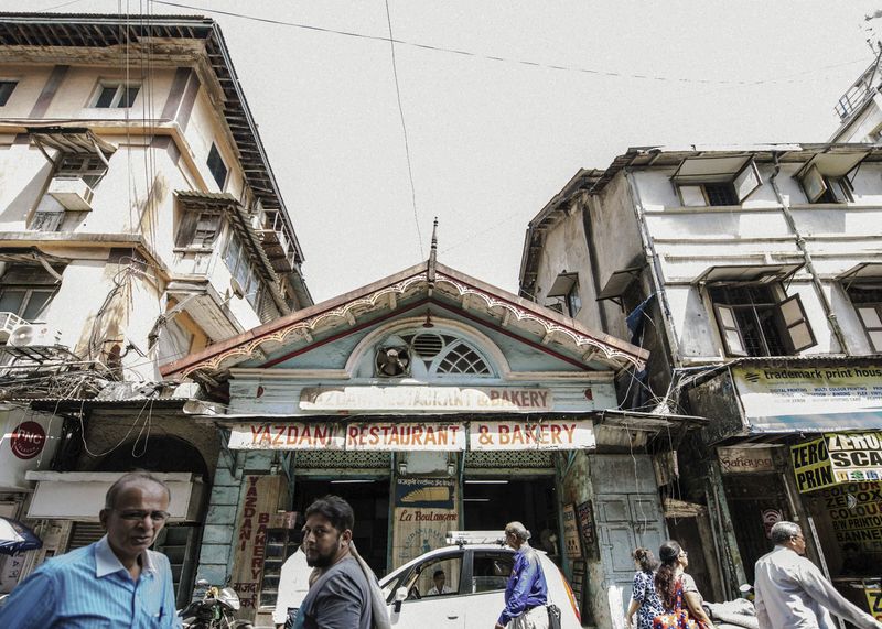 © Aakriti Chandervanshi - Image from the Maska Bun and Migration: Irani Cafés of Bombay photography project
