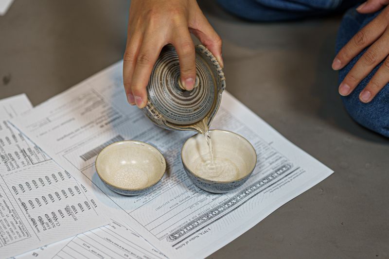 © Yimeng Chen - Image from the Held 1n Between photography project