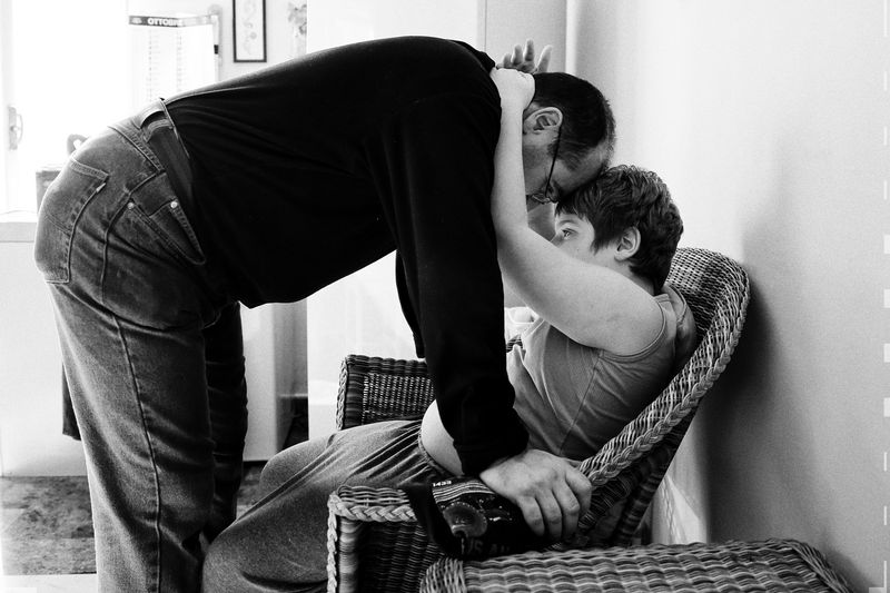 © BARBARA ZANON - 2016: At home, Riccardo look to Francesco (father)