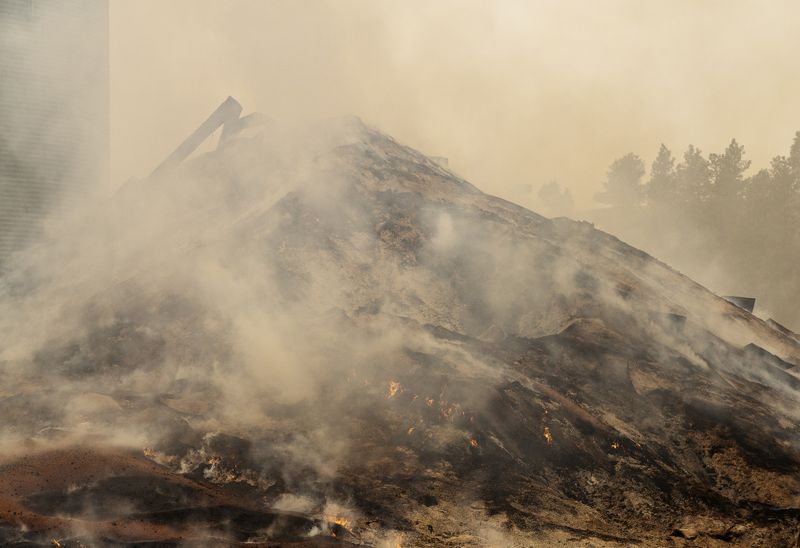 © Jessica Hays - Image from the The Sun Sets Midafternoon photography project