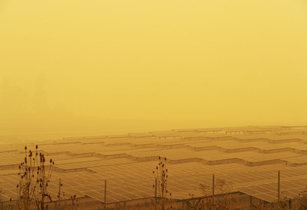 © Jessica Hays - Image from the The Sun Sets Midafternoon photography project