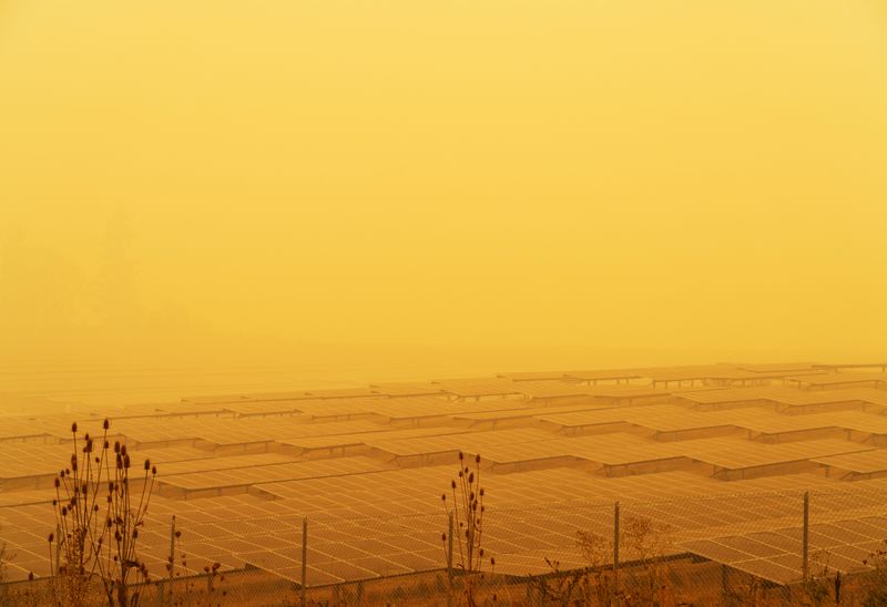 © Jessica Hays - Image from the The Sun Sets Midafternoon photography project