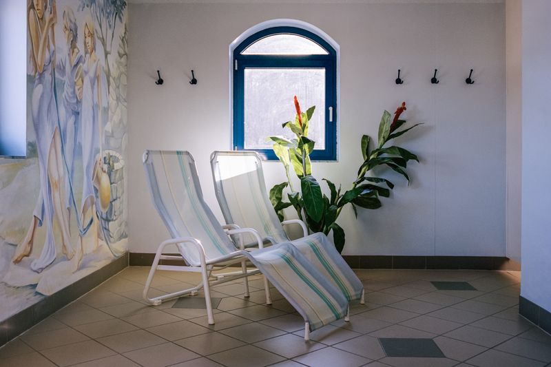 © Rebecca Schwarzmeier - Image from the Autobahninsel photography project