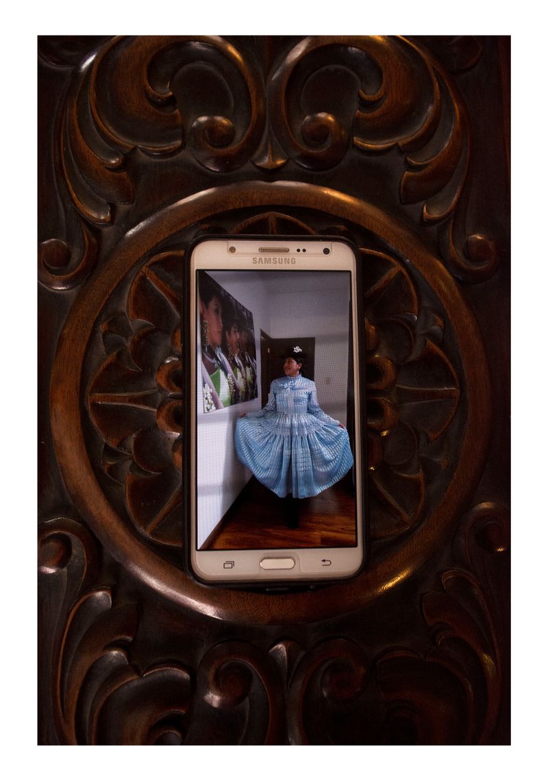 © Sara Aliaga - Image from the Cholita tenias que ser photography project