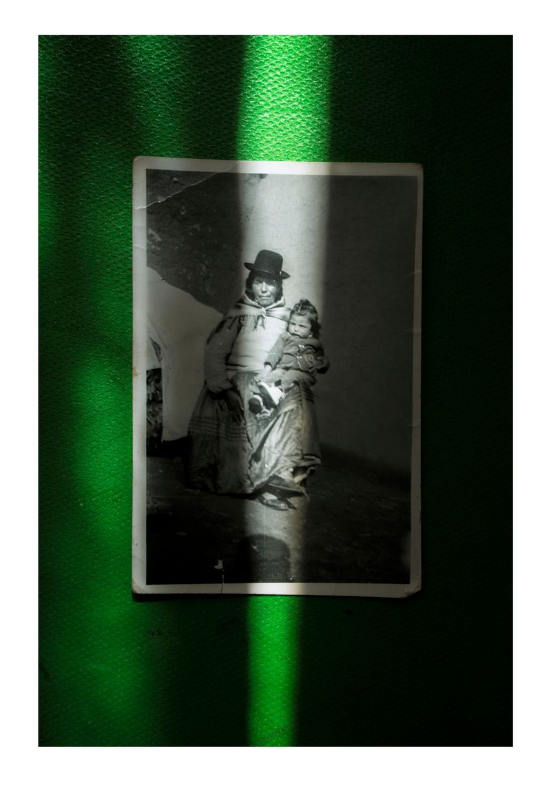 © Sara Aliaga - Image from the Cholita tenias que ser photography project