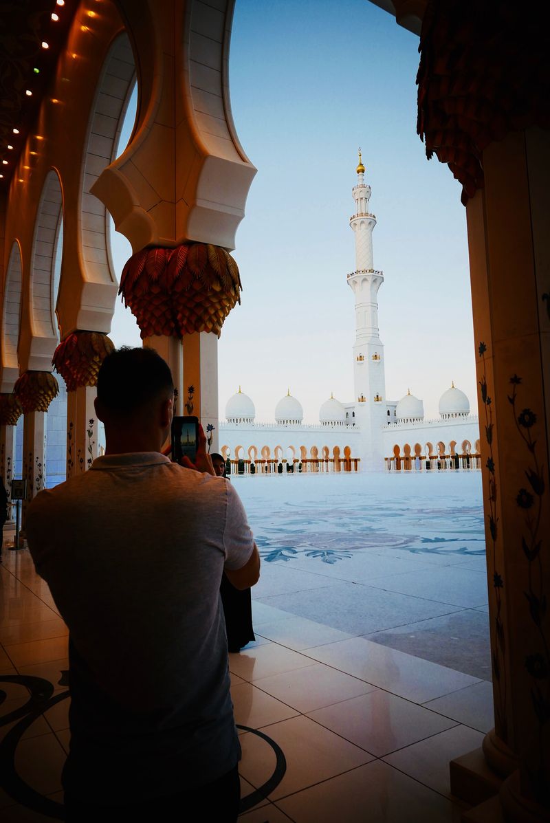 © julie beatrix - Image from the Regard de celui qui regarde photography project