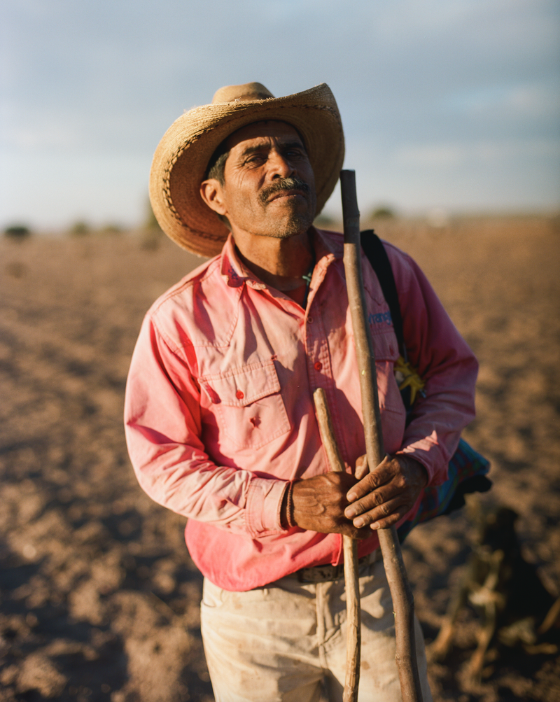 © Troy Montes - Image from the Cielo Azul / Cielo Nublado photography project