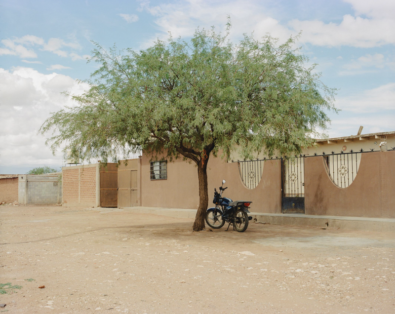 © Troy Montes - Image from the Cielo Azul / Cielo Nublado photography project