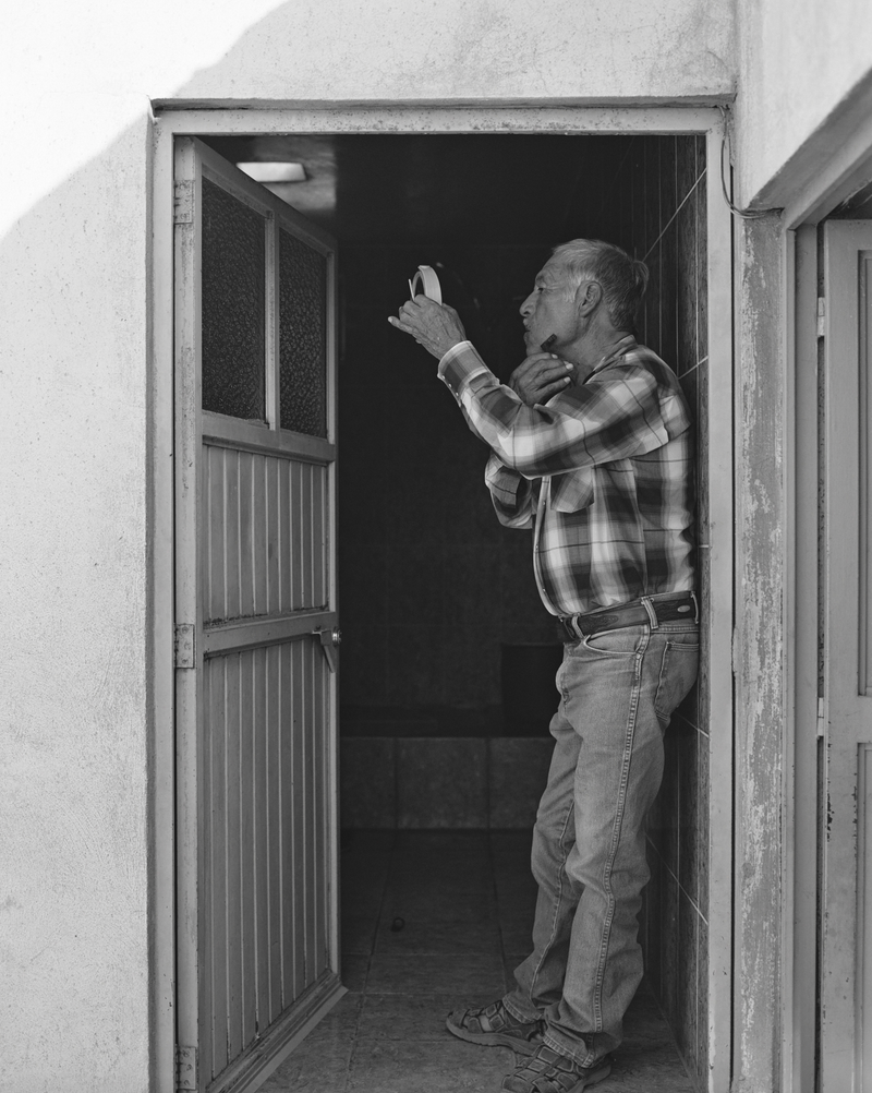 © Troy Montes - Image from the Cielo Azul / Cielo Nublado photography project