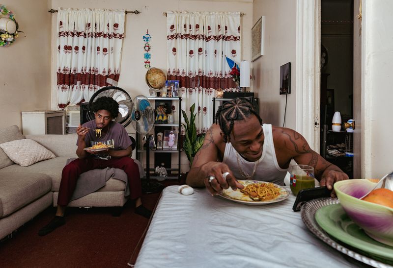 © Jan Chrisann Edward - Image from the Apt 3R photography project
