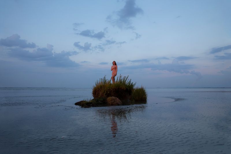 © Anne Nobels - Image from the Burning Lilies photography project