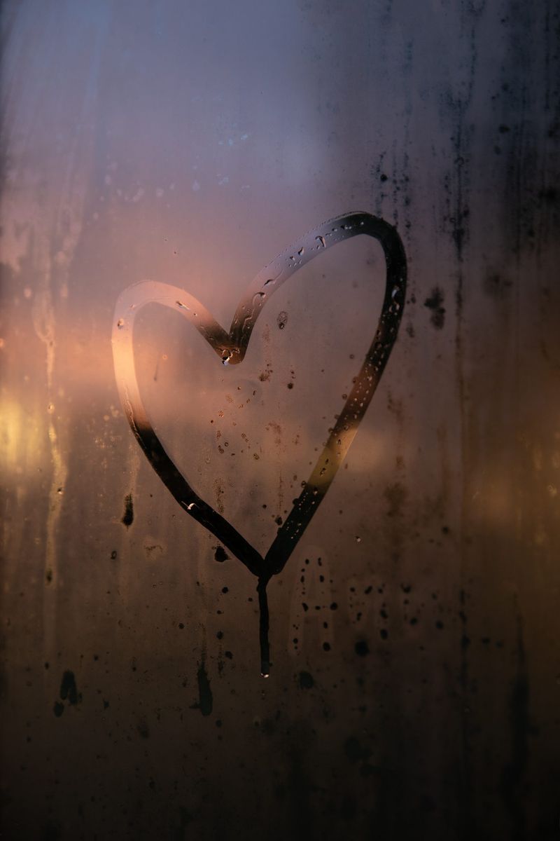 © Anne Nobels - Our love will be the only thread holding my husband and I together. It's a beautiful thing, but also fragile