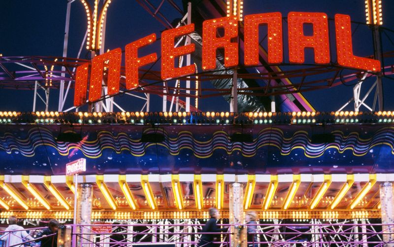 © Emile Barret - Image from the Prêt.es.s.x à Brûler (Ready to Burn) photography project