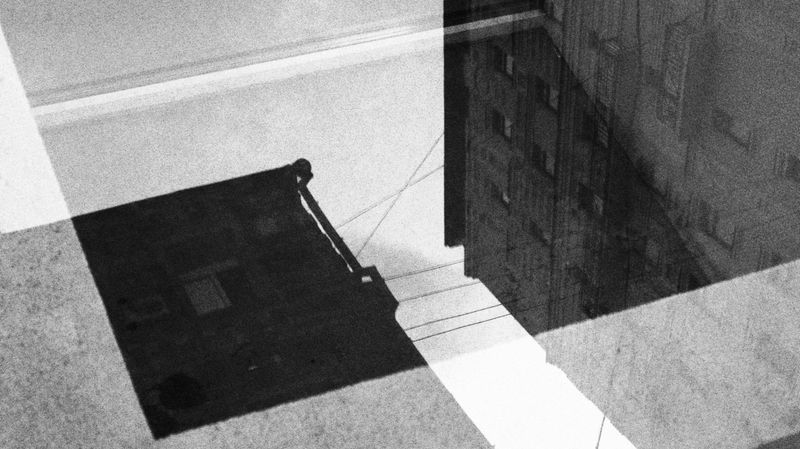 © Yuki Katze - Image from the Stop Time photography project