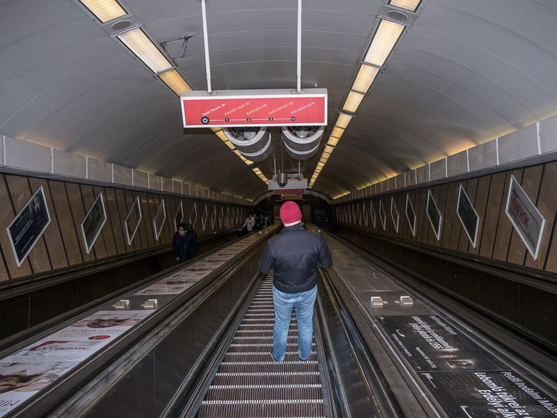 © Michal Adamski - Metro in Budapest.
