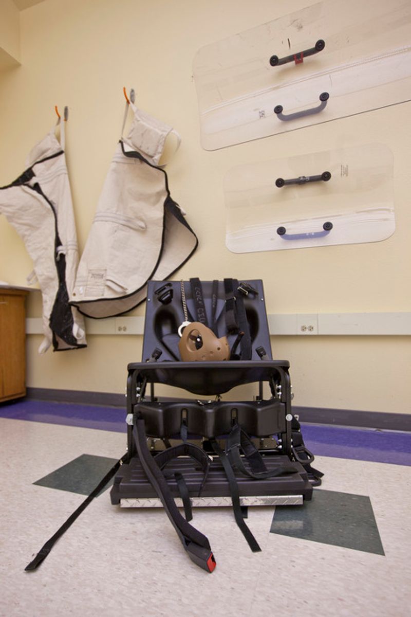 © Richard Ross - Restraint chair at Oak Creek Youth Correctional Facility, Albany, Oregon.