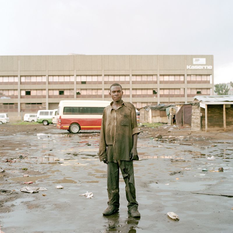 © Claudio Rasano - Image from the EVERYONE LIVE IN THE SAME PLACE LIKE BEFORE photography project