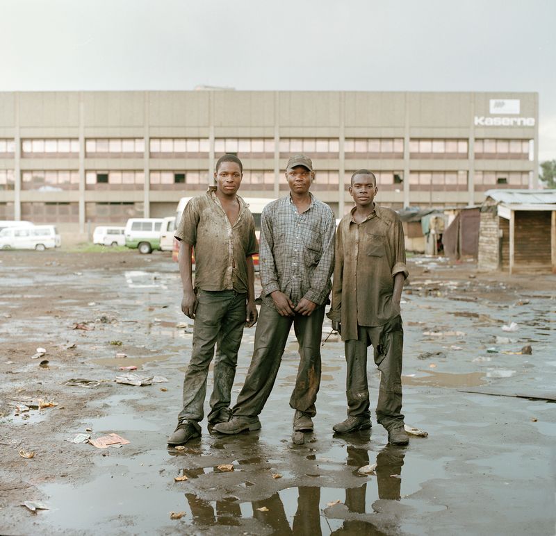 © Claudio Rasano - Image from the EVERYONE LIVE IN THE SAME PLACE LIKE BEFORE photography project