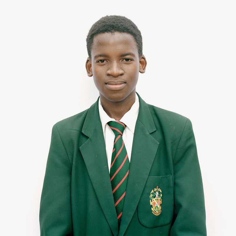 © Claudio Rasano - Image from the SIMILAR LOOKING photography project