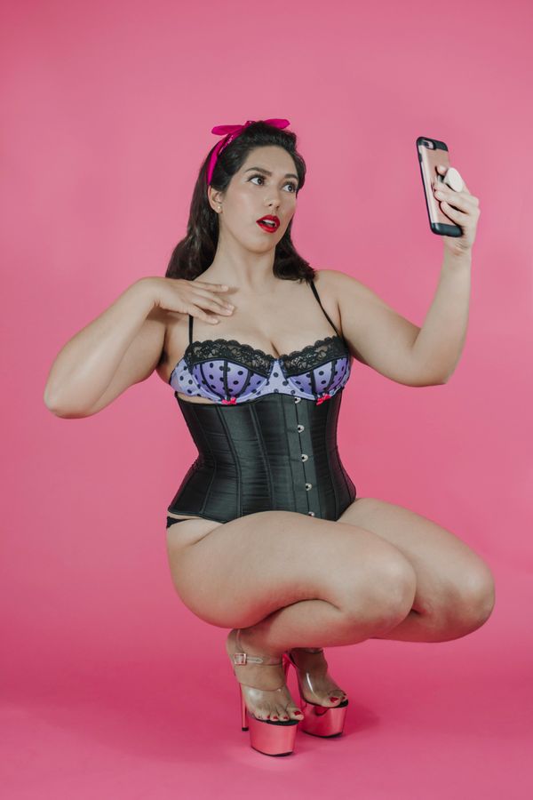 © Chantal Lesley - Posed and Posted