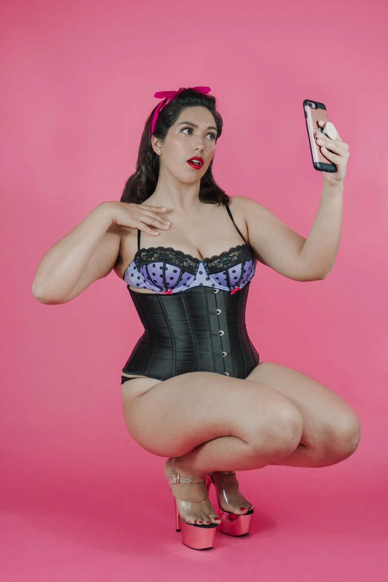 © Chantal Lesley - Posed and Posted