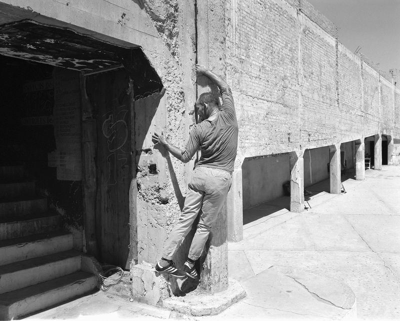 © yvonne venegas - Salvador, 2022 Digitized 6x7 Negative