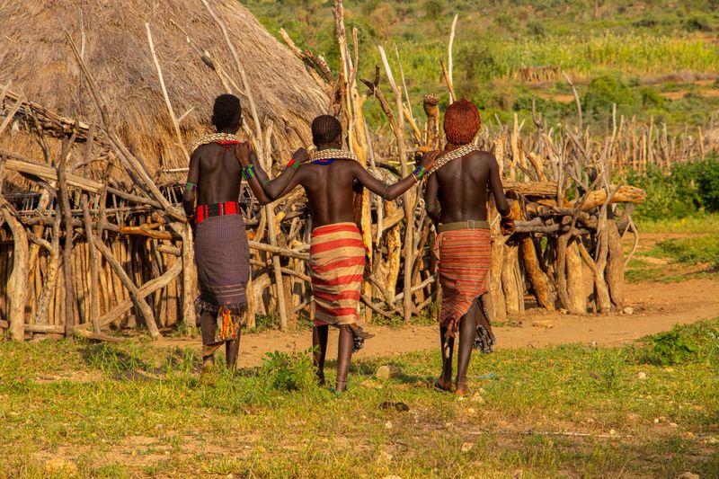 © Nwando Ebeledike - Family unit in Hamar Tribe, Omo Valley, Ethiopia