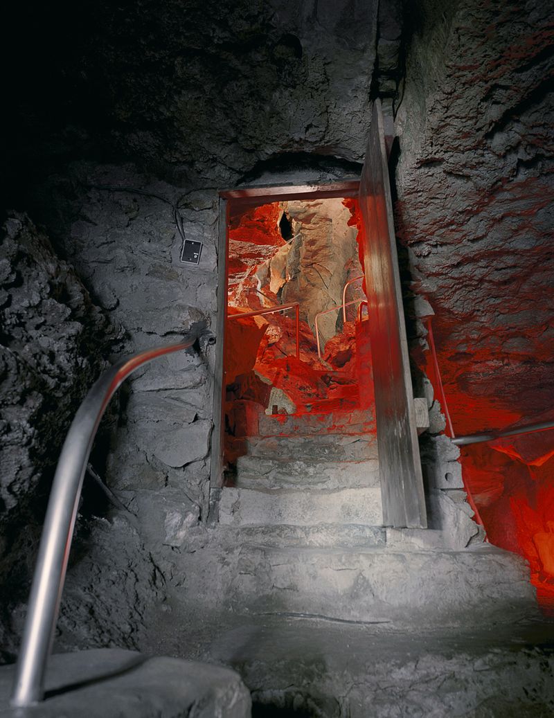 © Austin Irving - Doorway, Wonder World Cave, San Marcos, Texas, USA, 2020